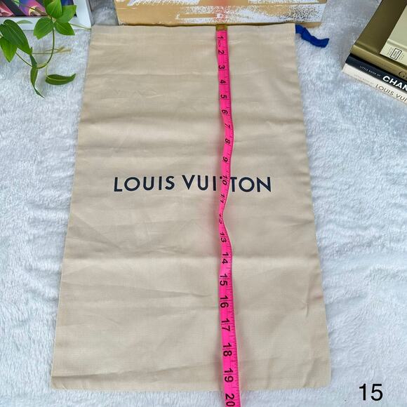 Louis Vuitton drawstring dust bag newer GOOD condition for shoes or bags NICE - Picture 2 of 2